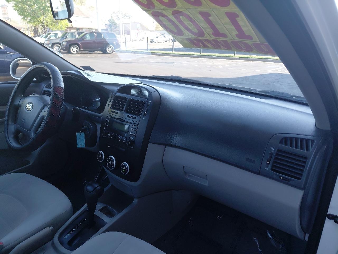 Kia Spectra 4dr Sdn Auto LX 2009