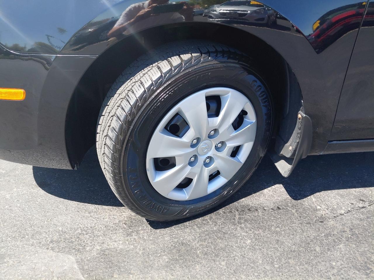 Hyundai Elantra Touring 4dr Wgn Auto GLS 2012