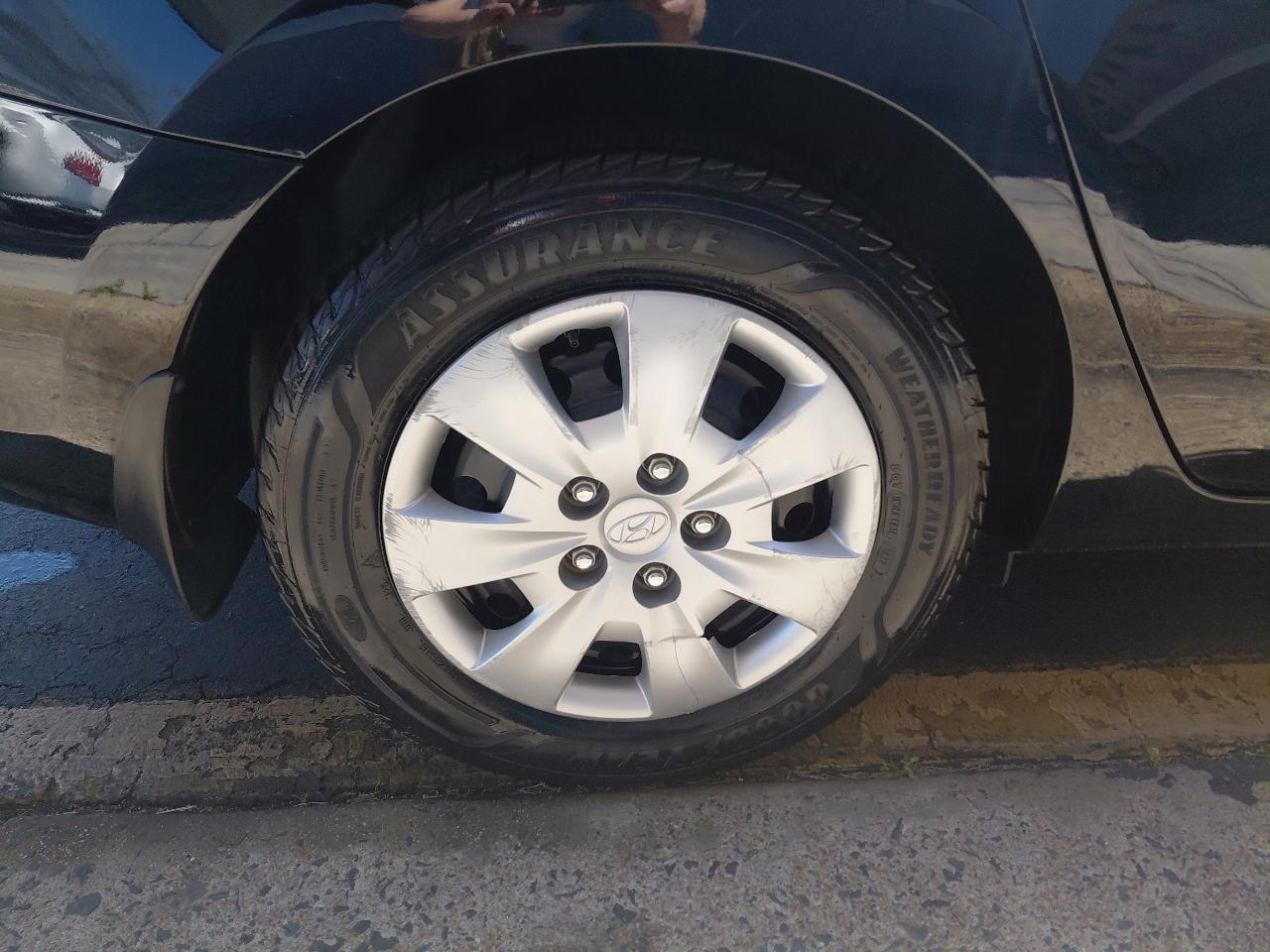 Hyundai Elantra Touring 4dr Wgn Auto GLS 2012