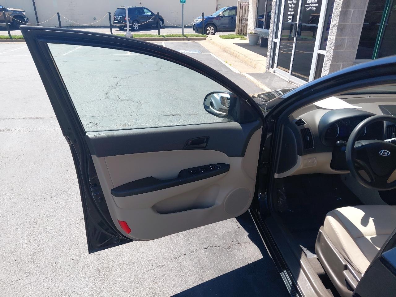 Hyundai Elantra Touring 4dr Wgn Auto GLS 2012