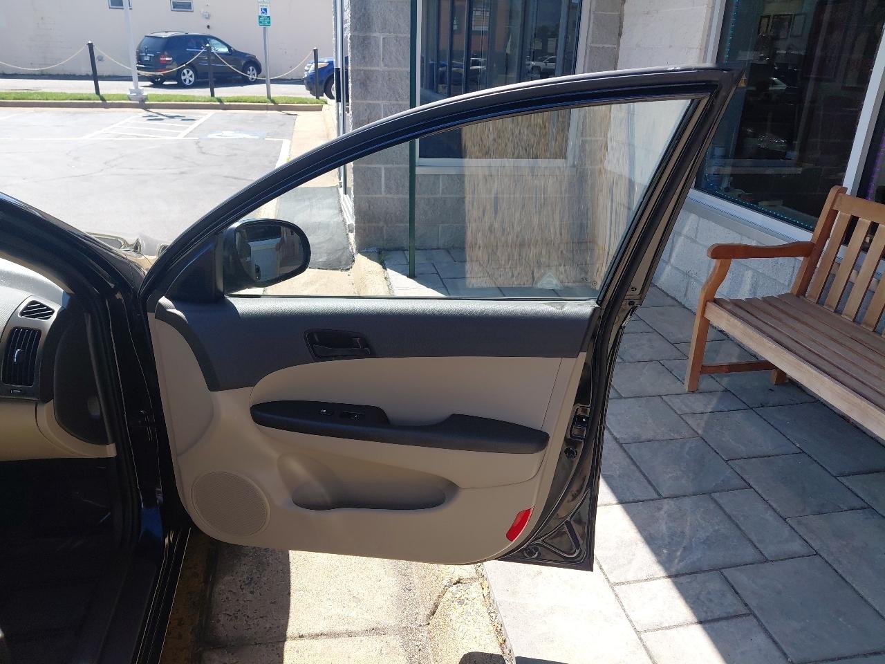 Hyundai Elantra Touring 4dr Wgn Auto GLS 2012