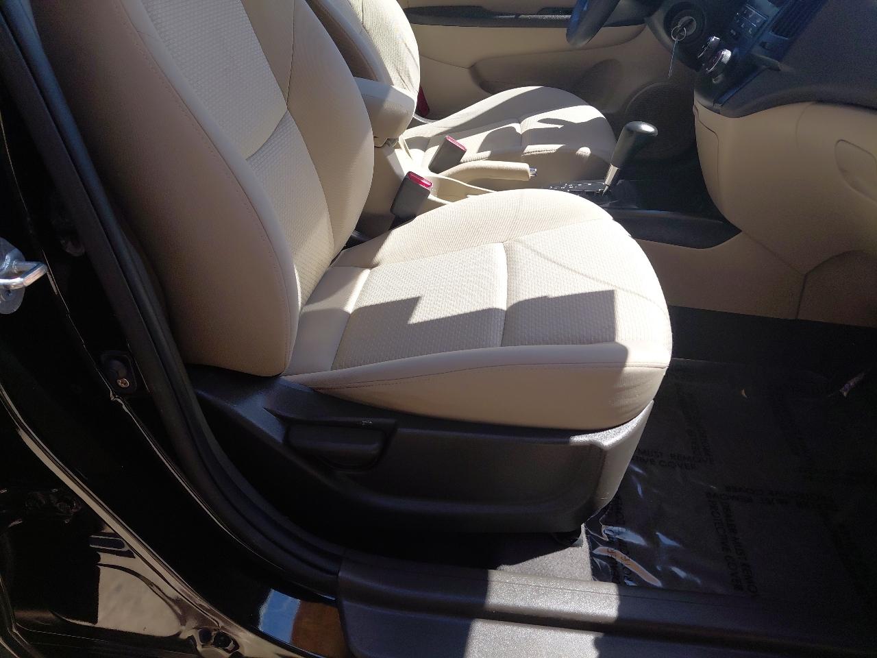 Hyundai Elantra Touring 4dr Wgn Auto GLS 2012