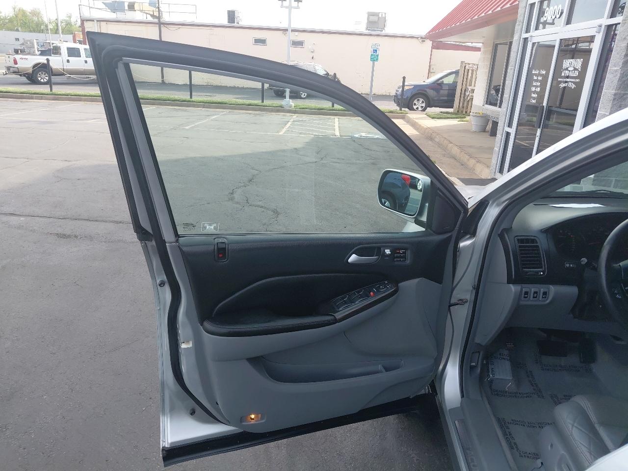 Acura MDX 4dr SUV AT Touring w/Navi 2006