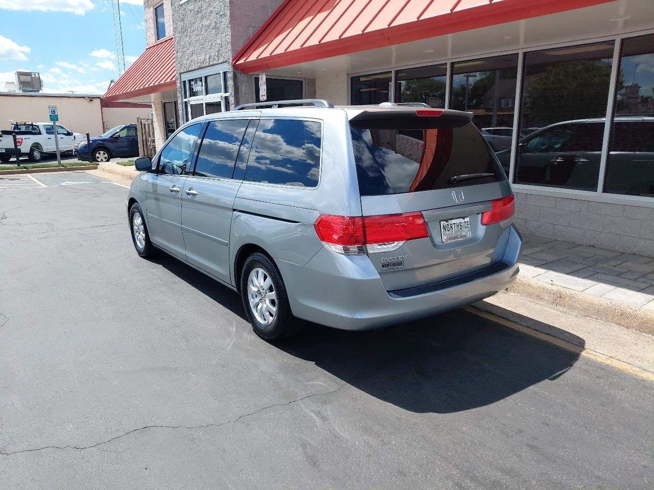 Honda Odyssey 5dr EX-L w/RES 2010