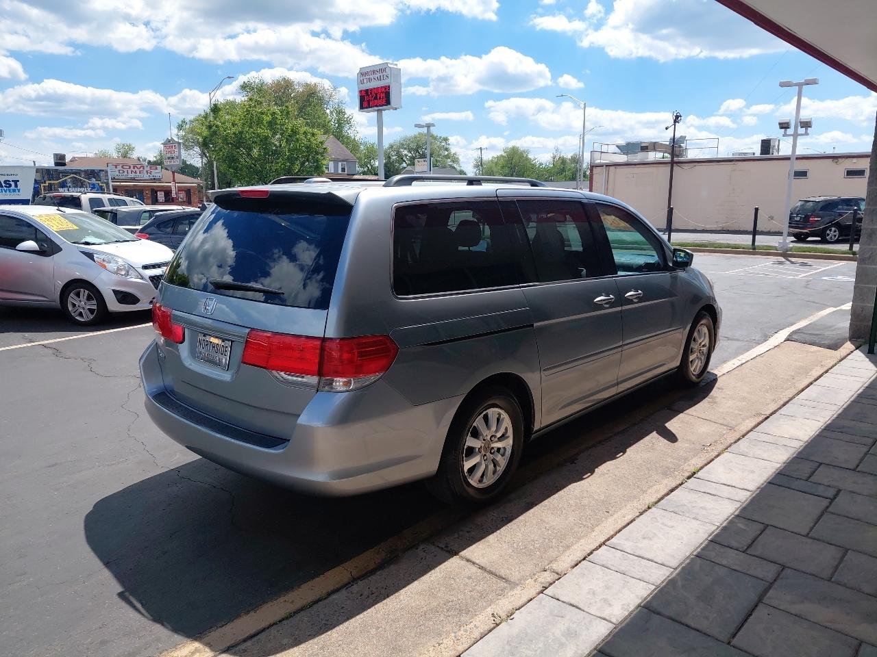 Honda Odyssey 5dr EX-L w/RES 2010