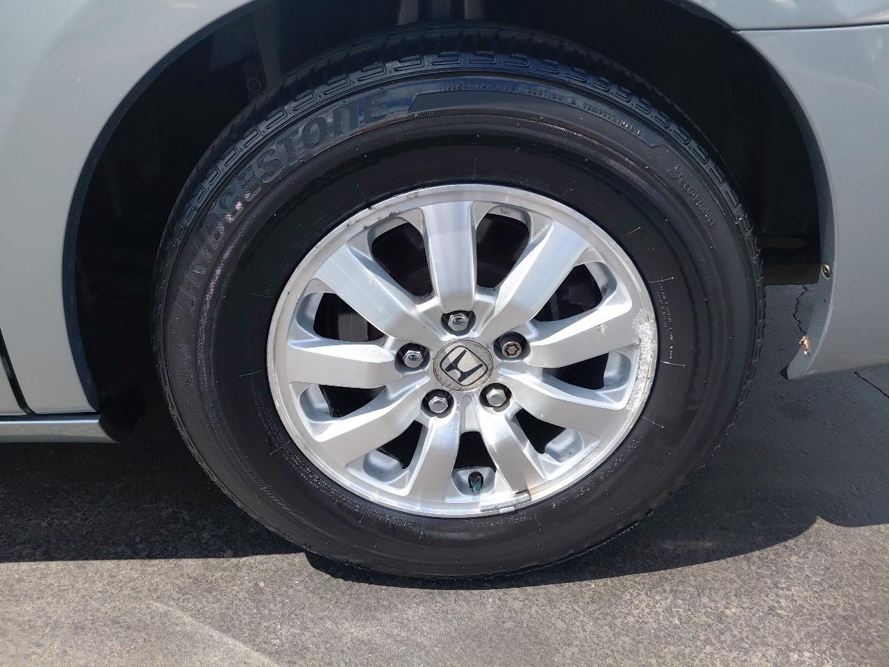 Honda Odyssey 5dr EX-L w/RES 2010