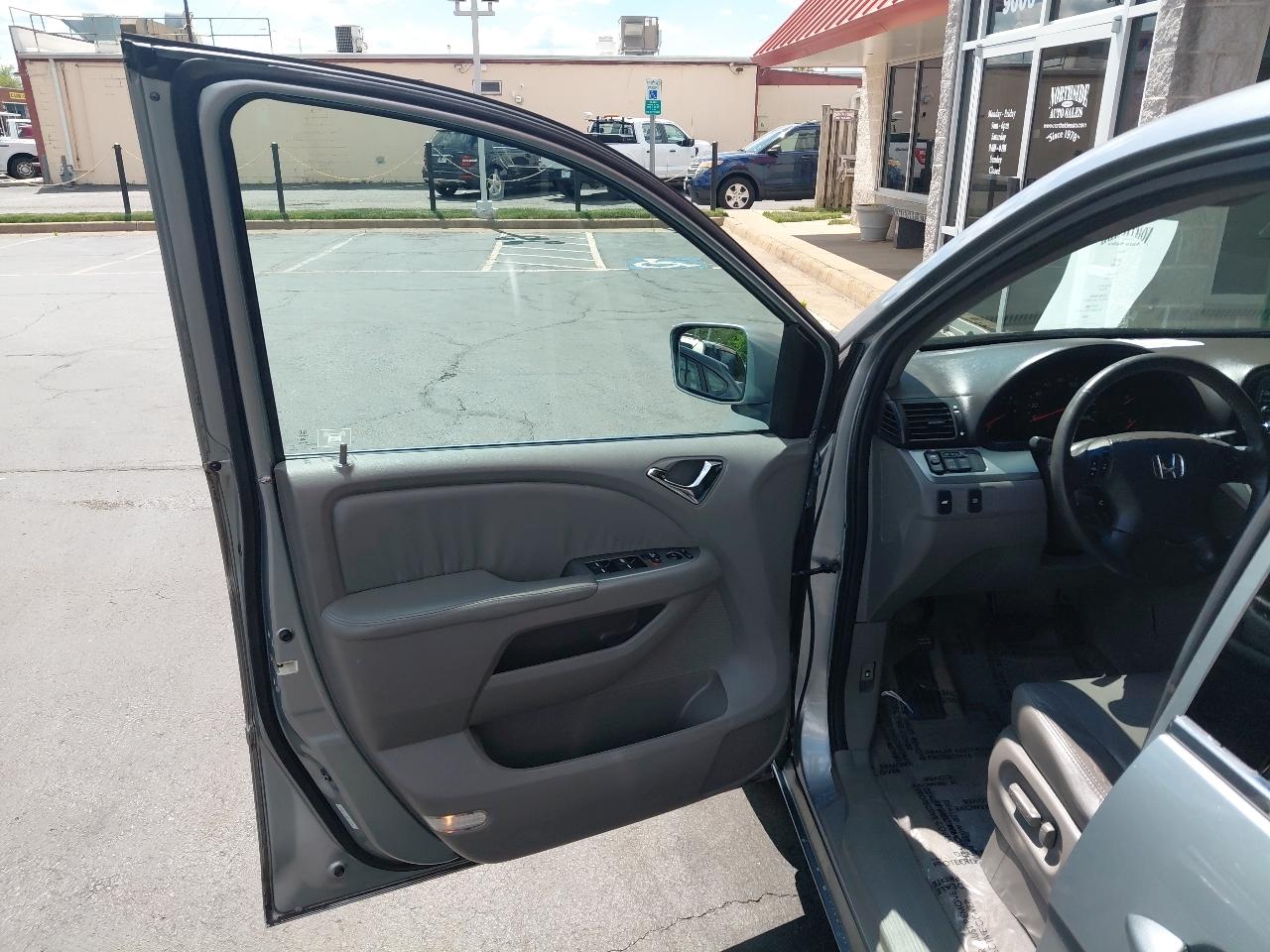 Honda Odyssey 5dr EX-L w/RES 2010