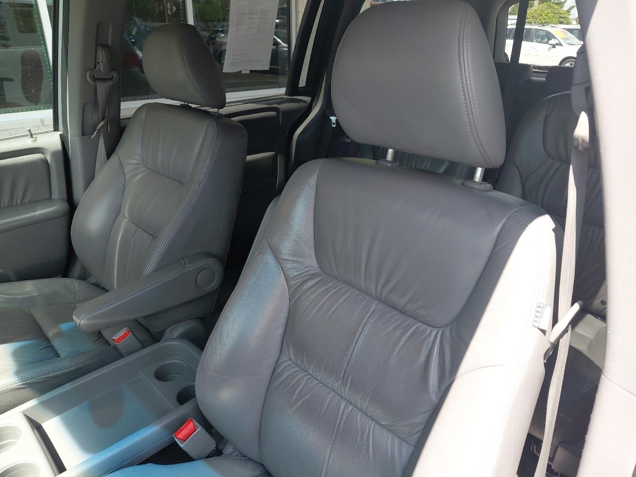 Honda Odyssey 5dr EX-L w/RES 2010