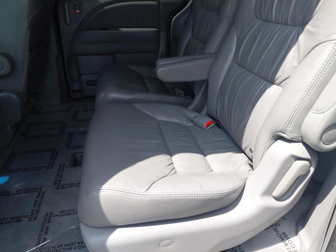 Honda Odyssey 5dr EX-L w/RES 2010