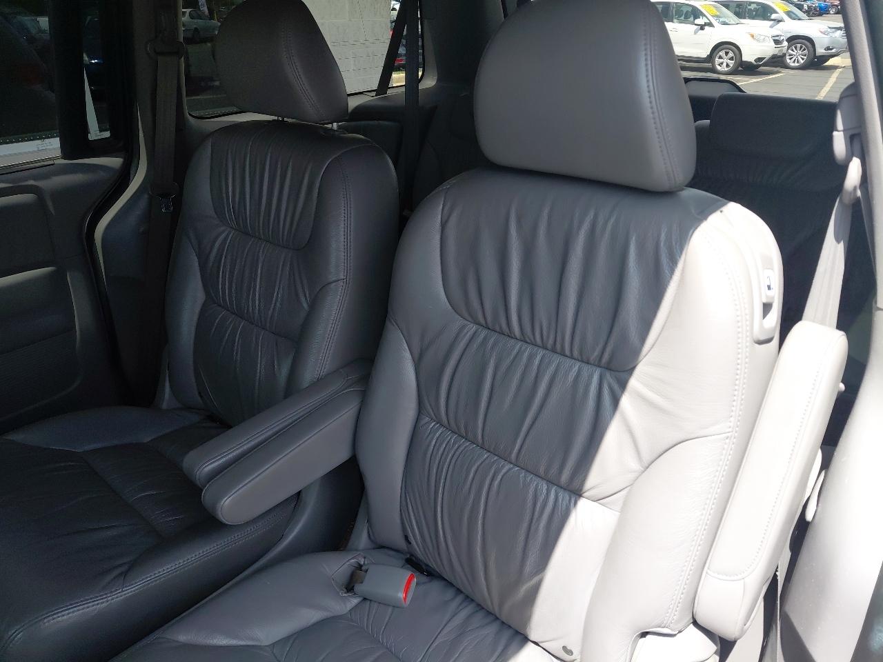 Honda Odyssey 5dr EX-L w/RES 2010