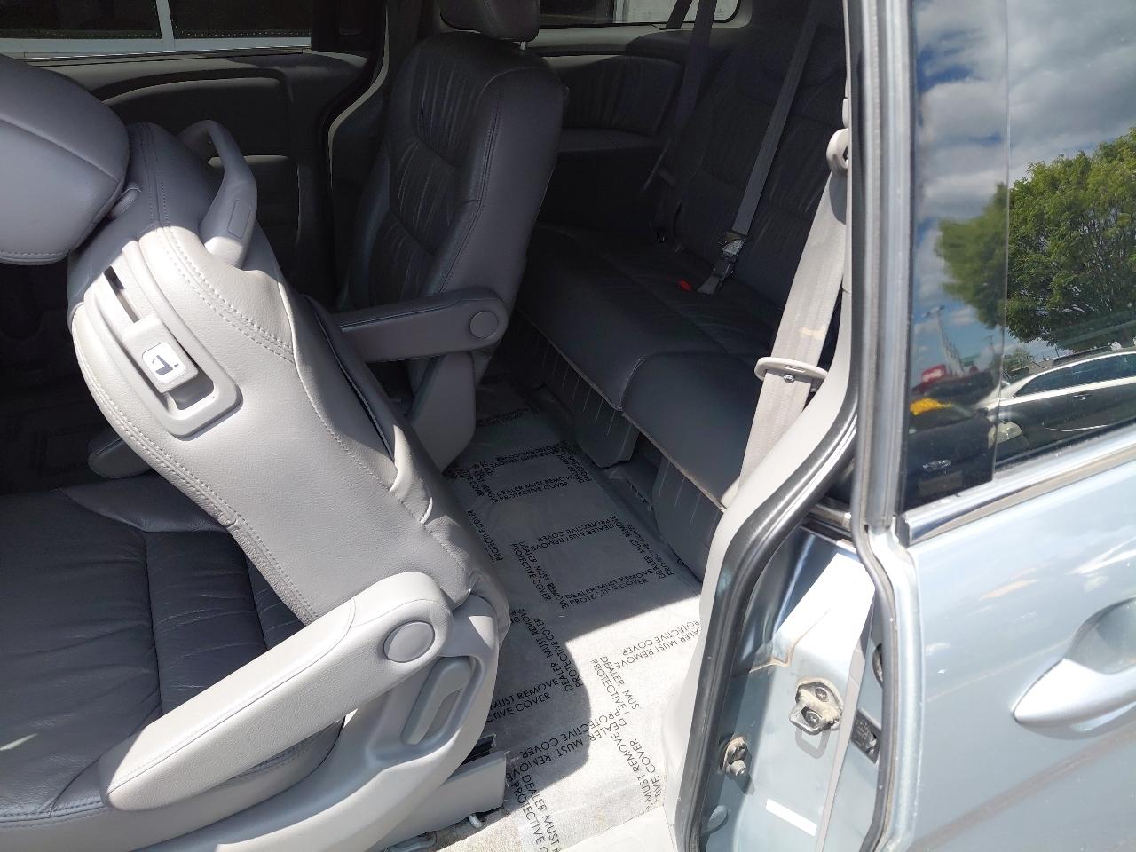 Honda Odyssey 5dr EX-L w/RES 2010