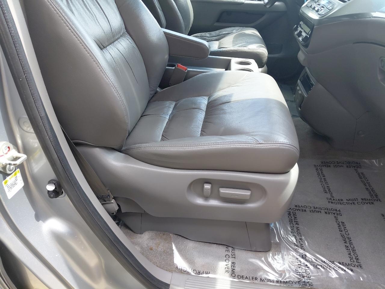 Honda Odyssey 5dr EX-L w/RES 2010