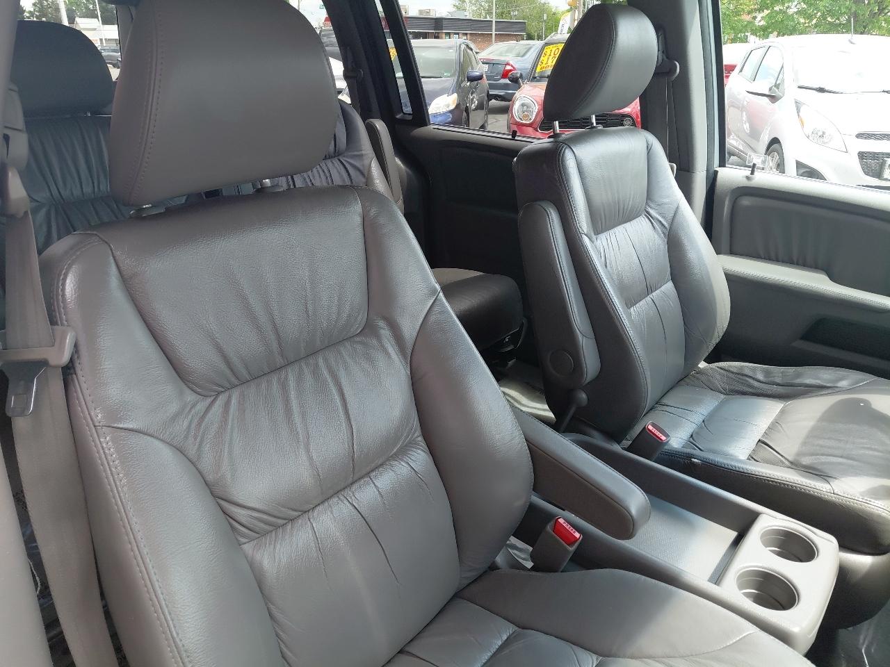 Honda Odyssey 5dr EX-L w/RES 2010