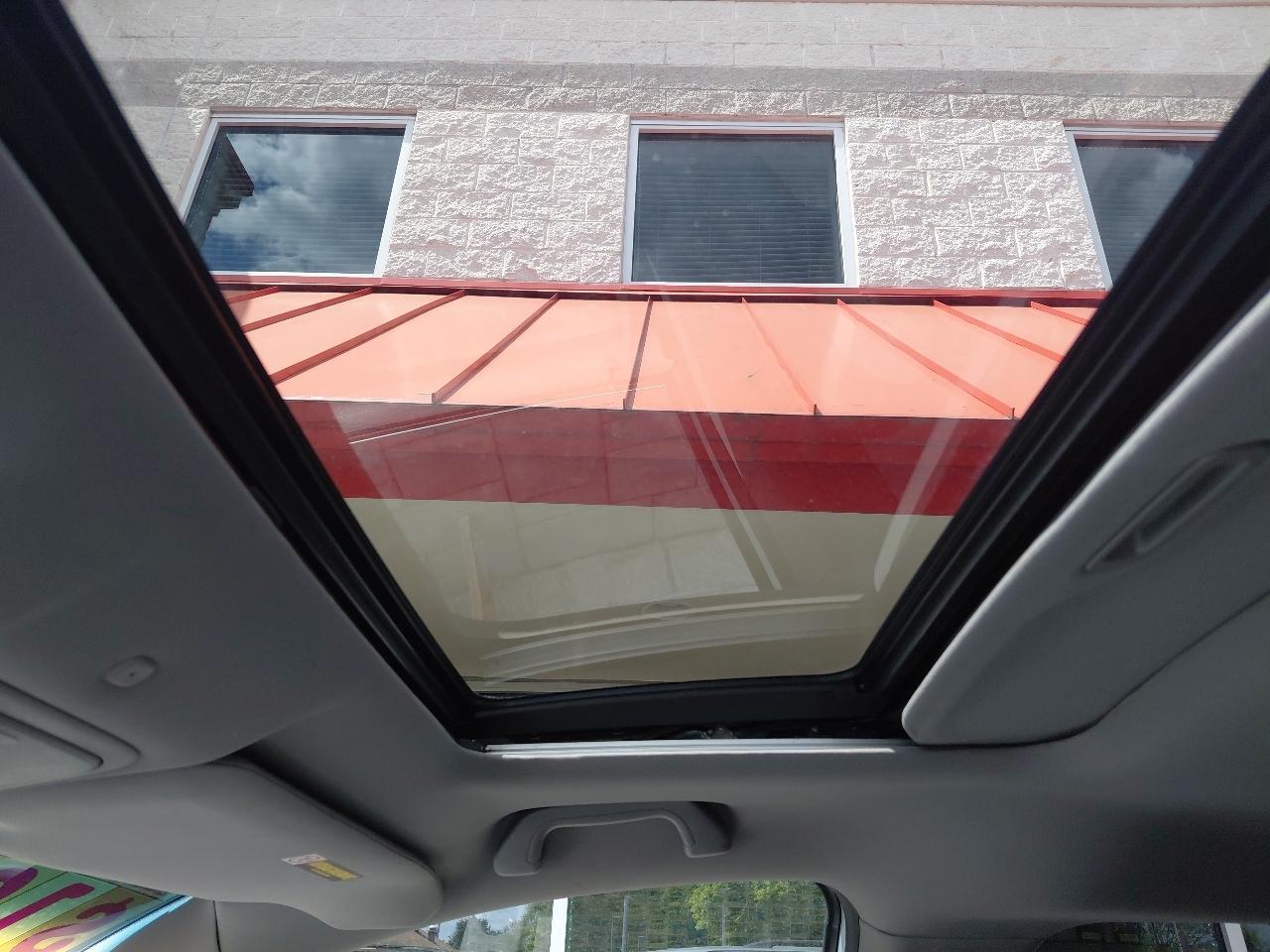 Honda Odyssey 5dr EX-L w/RES 2010