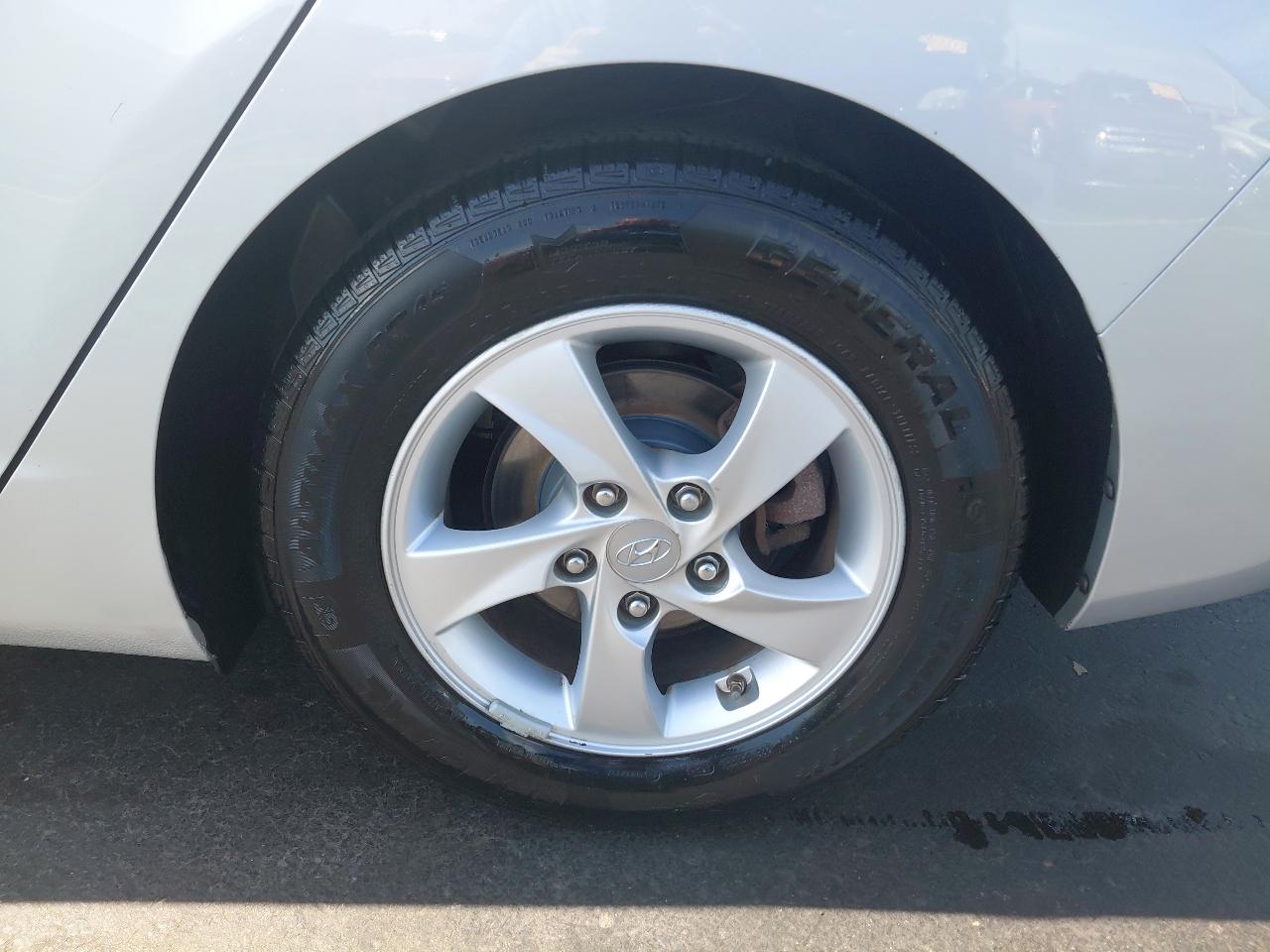 Hyundai Elantra 4dr Sdn Auto SE (Alabama Plant) 2014