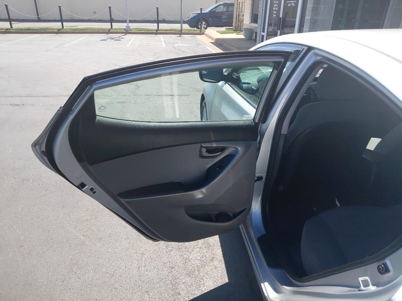 Hyundai Elantra 4dr Sdn Auto SE (Alabama Plant) 2014