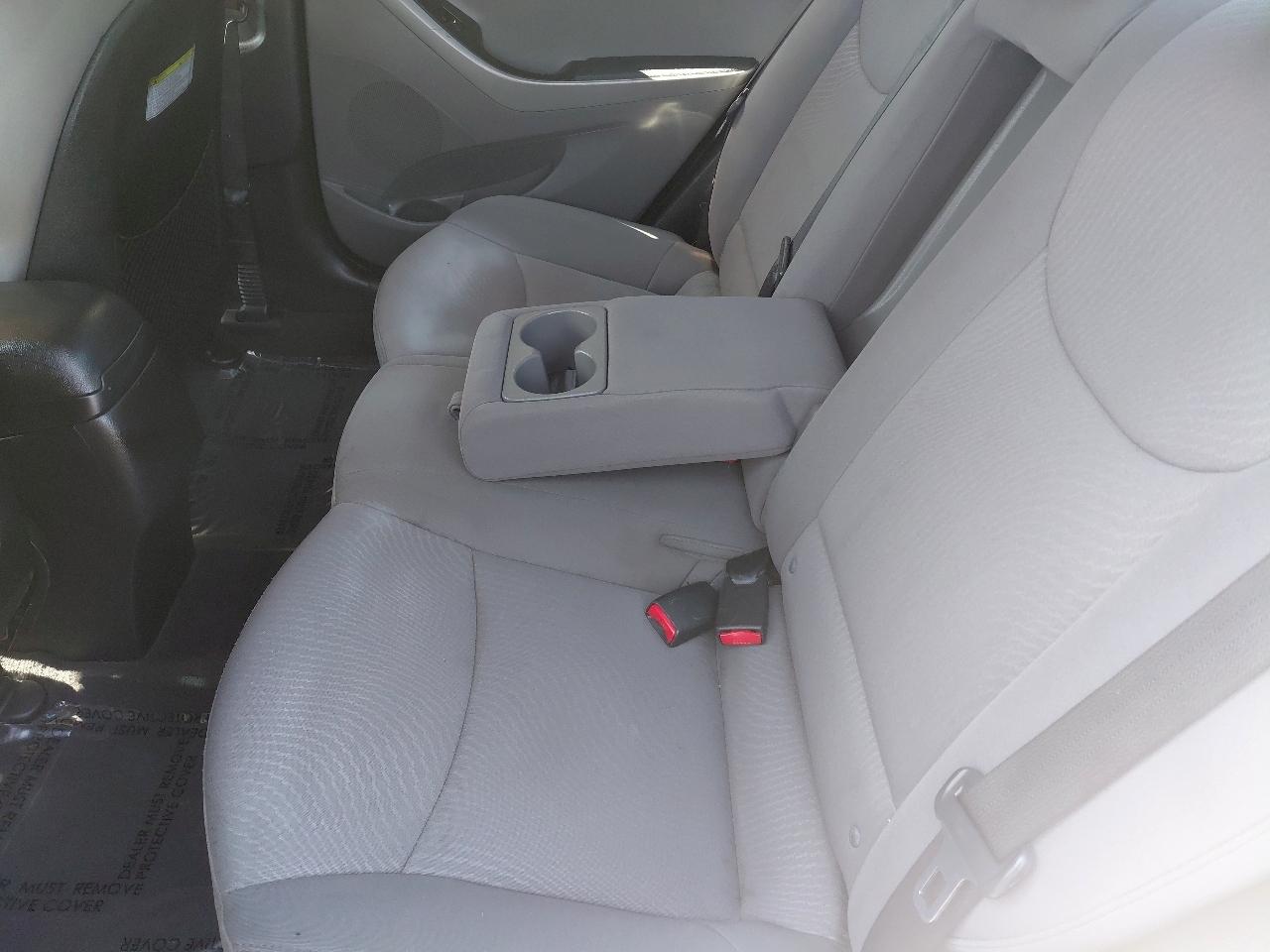 Hyundai Elantra 4dr Sdn Auto SE (Alabama Plant) 2014