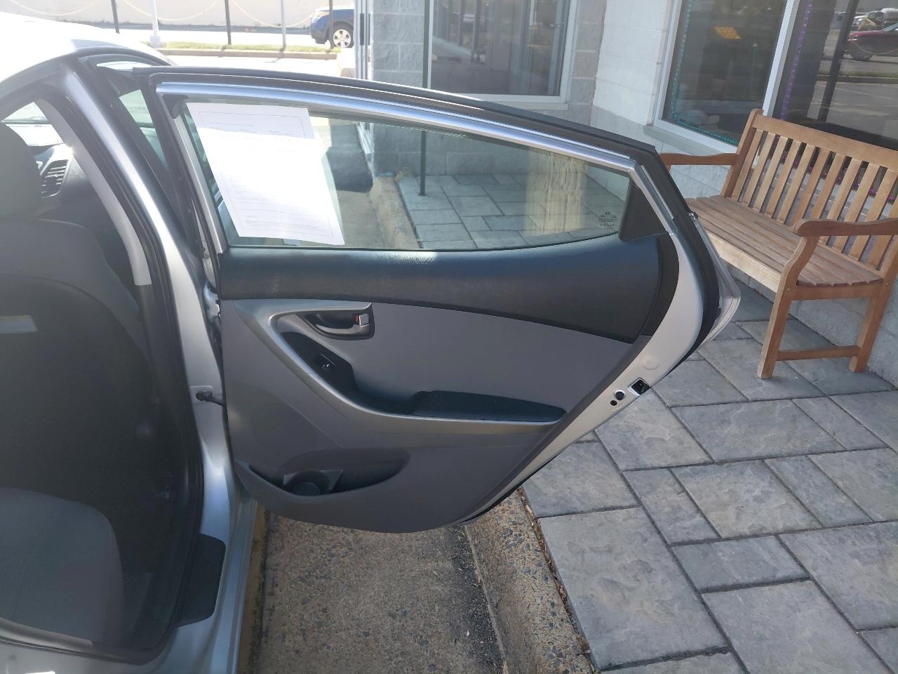 Hyundai Elantra 4dr Sdn Auto SE (Alabama Plant) 2014