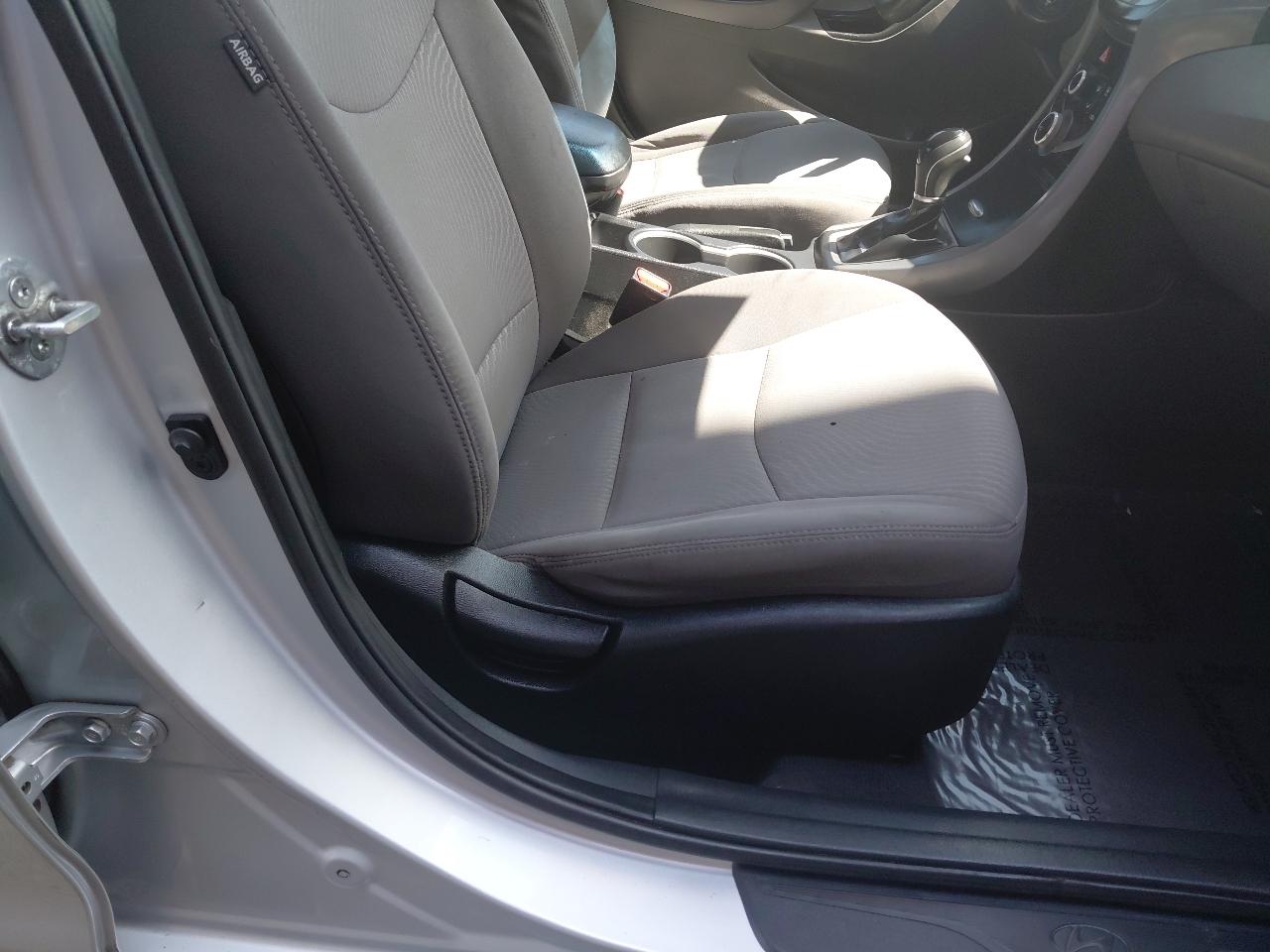 Hyundai Elantra 4dr Sdn Auto SE (Alabama Plant) 2014