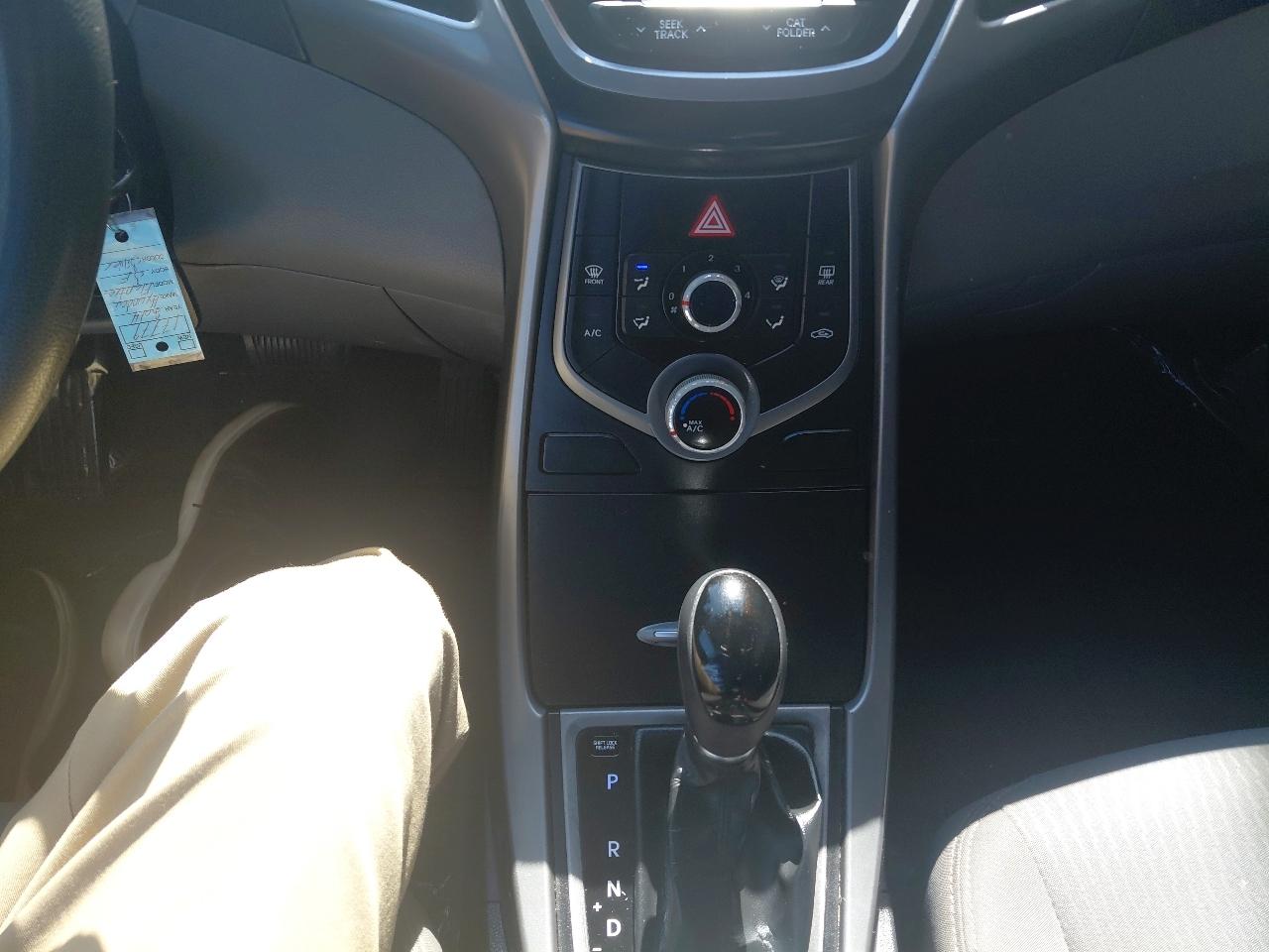 Hyundai Elantra 4dr Sdn Auto SE (Alabama Plant) 2014