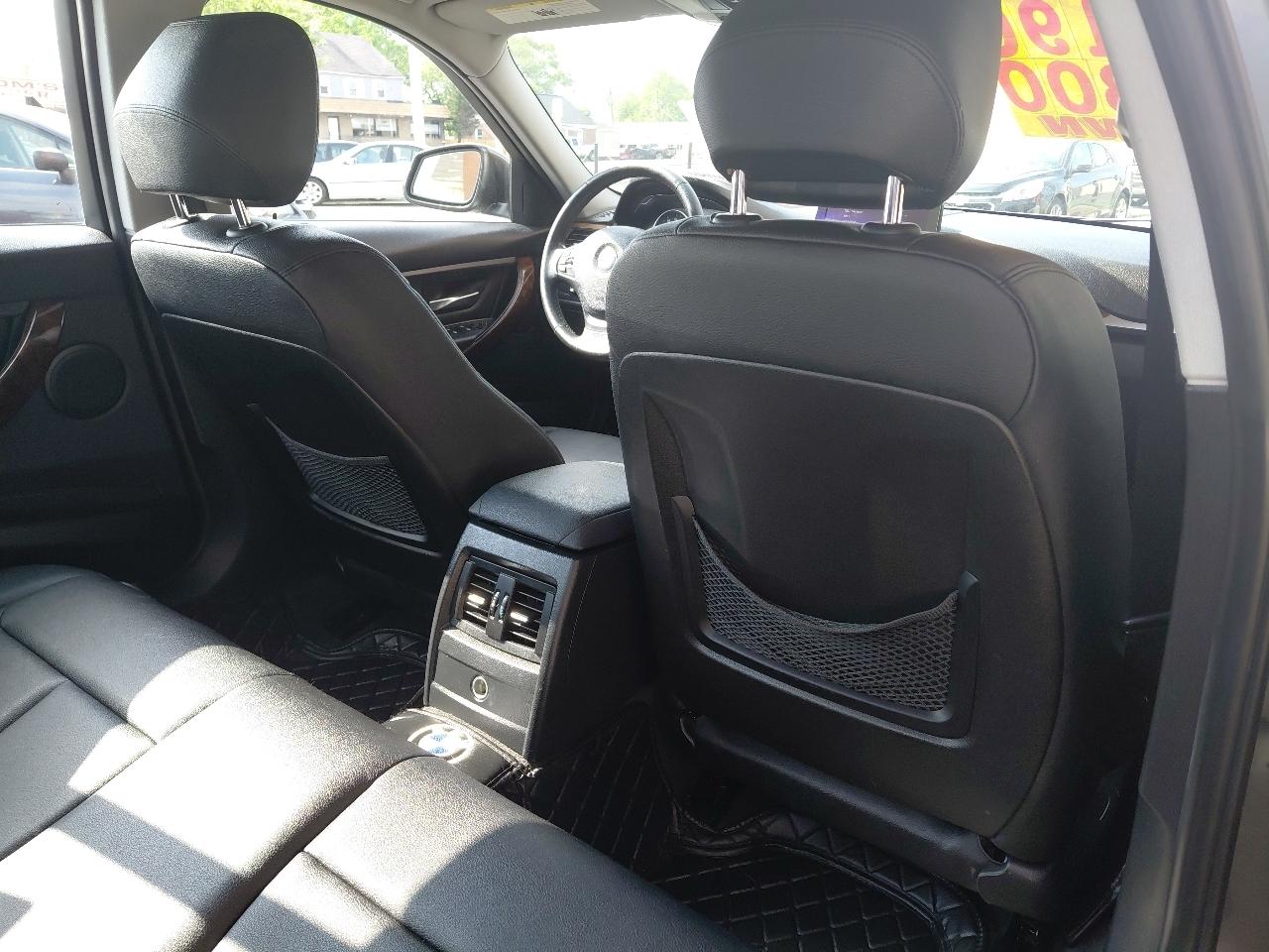 BMW 3 Series 4dr Sdn 320i xDrive AWD 2014