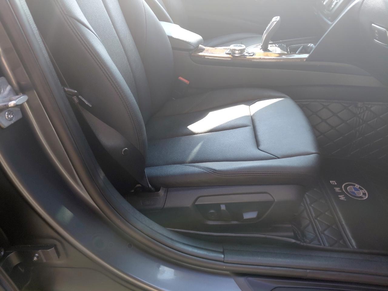 BMW 3 Series 4dr Sdn 320i xDrive AWD 2014