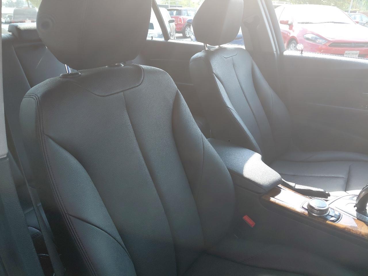 BMW 3 Series 4dr Sdn 320i xDrive AWD 2014