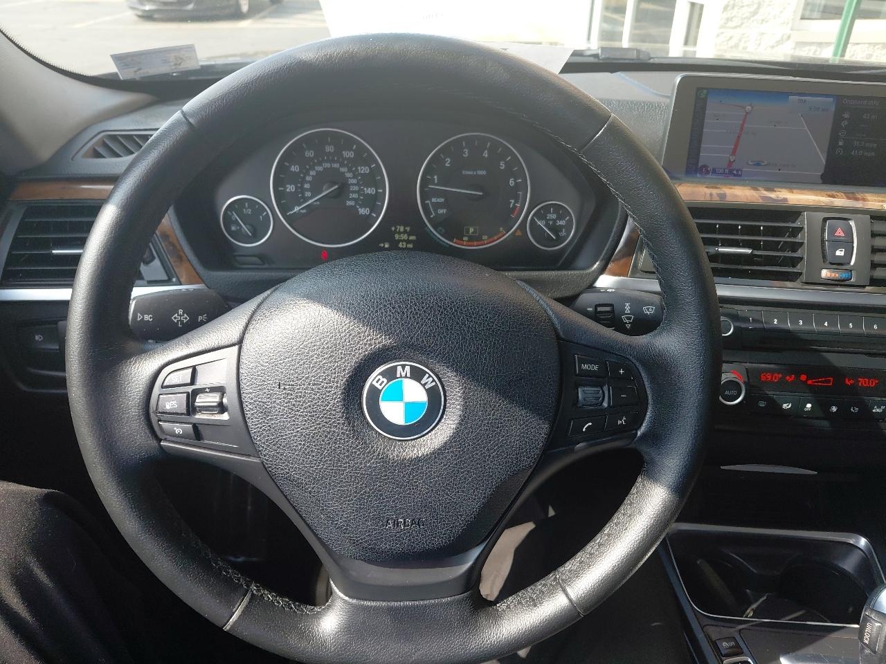 BMW 3 Series 4dr Sdn 320i xDrive AWD 2014