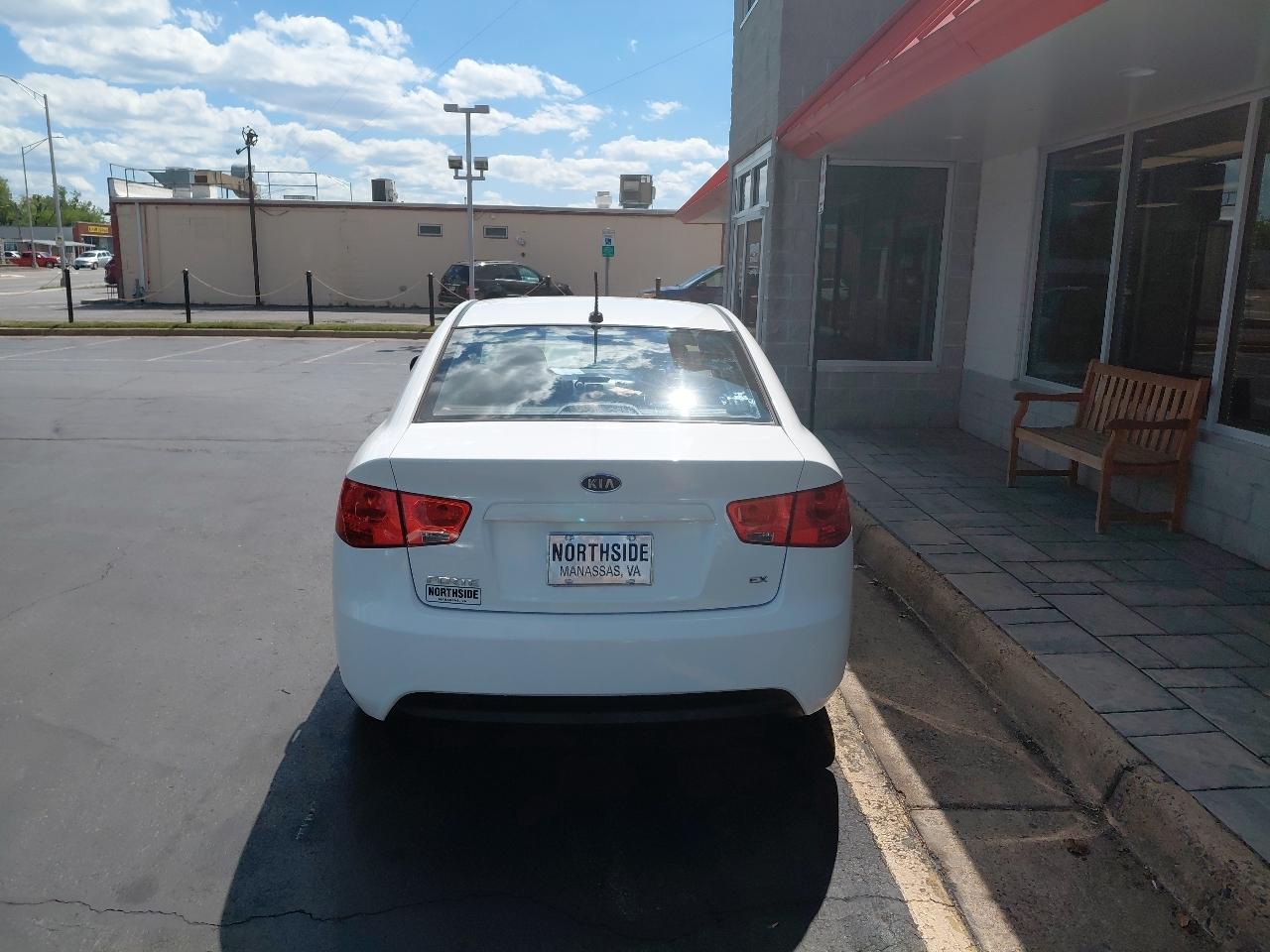 Kia Forte 4dr Sdn Auto EX 2010