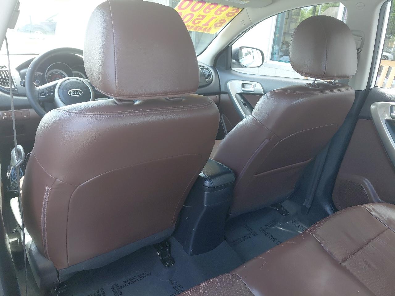 Kia Forte 4dr Sdn Auto EX 2010