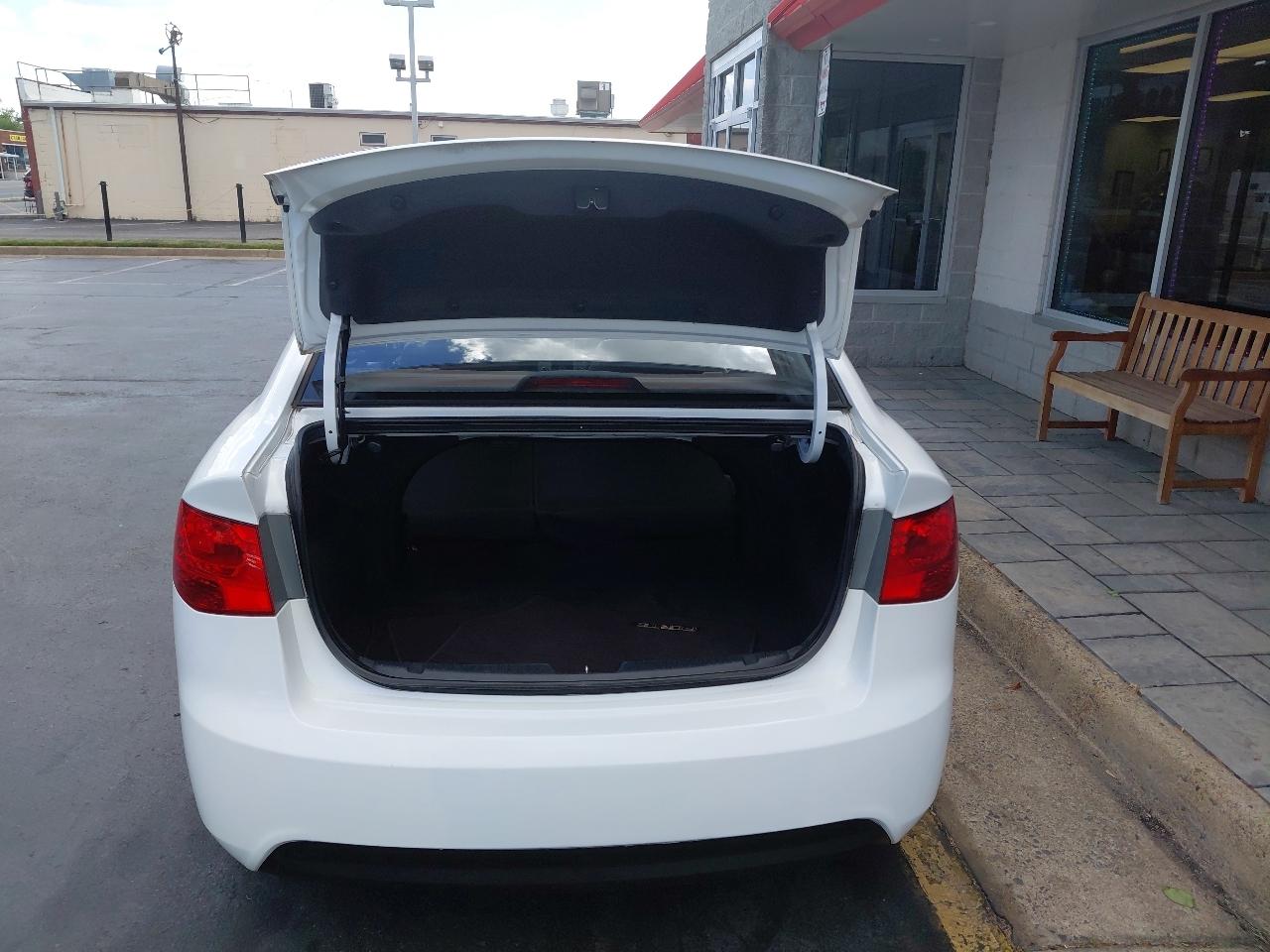 Kia Forte 4dr Sdn Auto EX 2010