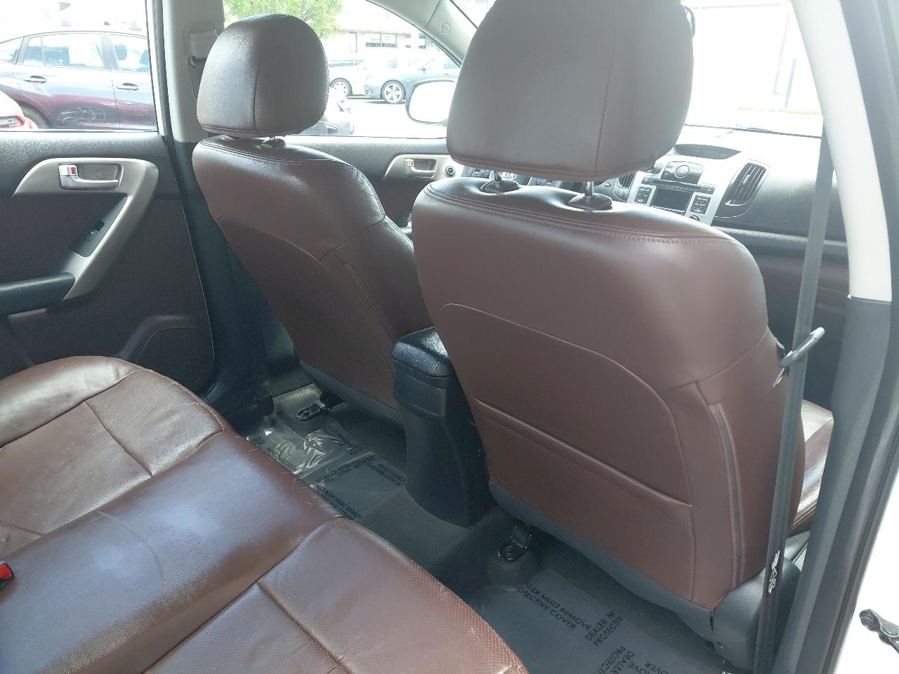 Kia Forte 4dr Sdn Auto EX 2010