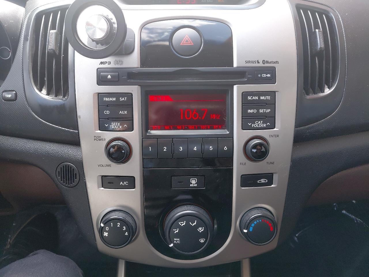 Kia Forte 4dr Sdn Auto EX 2010