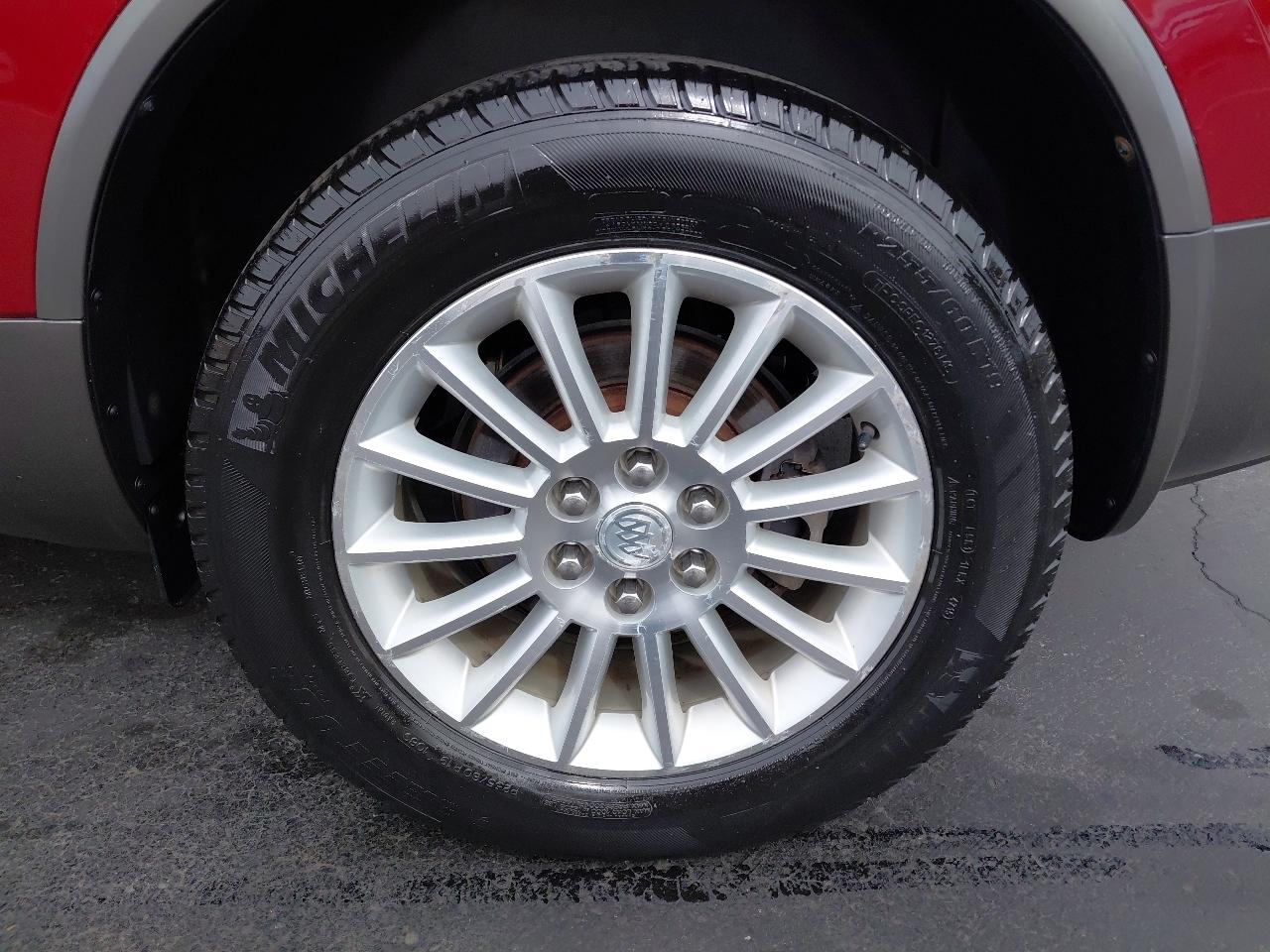 Buick Enclave FWD 4dr CXL-1 2011