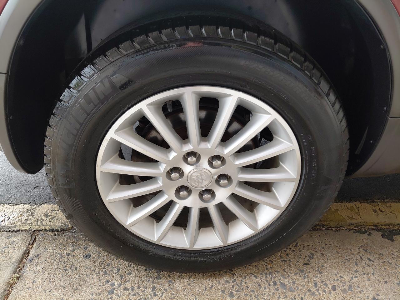 Buick Enclave FWD 4dr CXL-1 2011