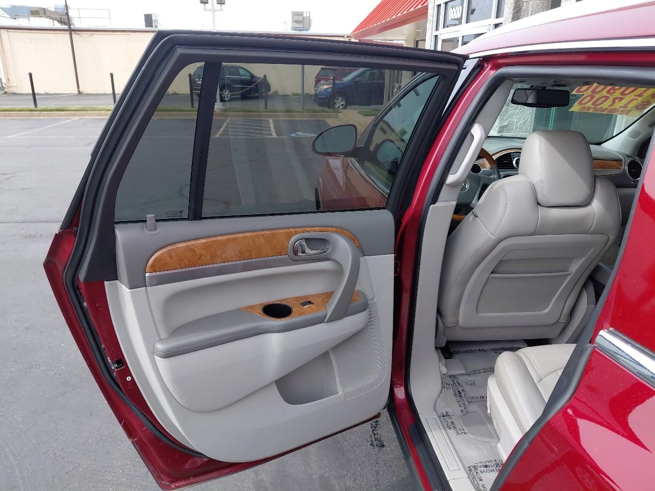 Buick Enclave FWD 4dr CXL-1 2011