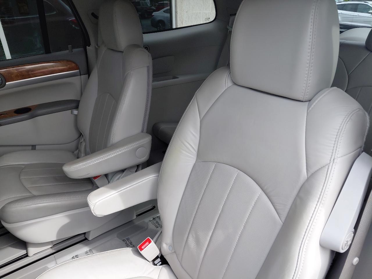 Buick Enclave FWD 4dr CXL-1 2011