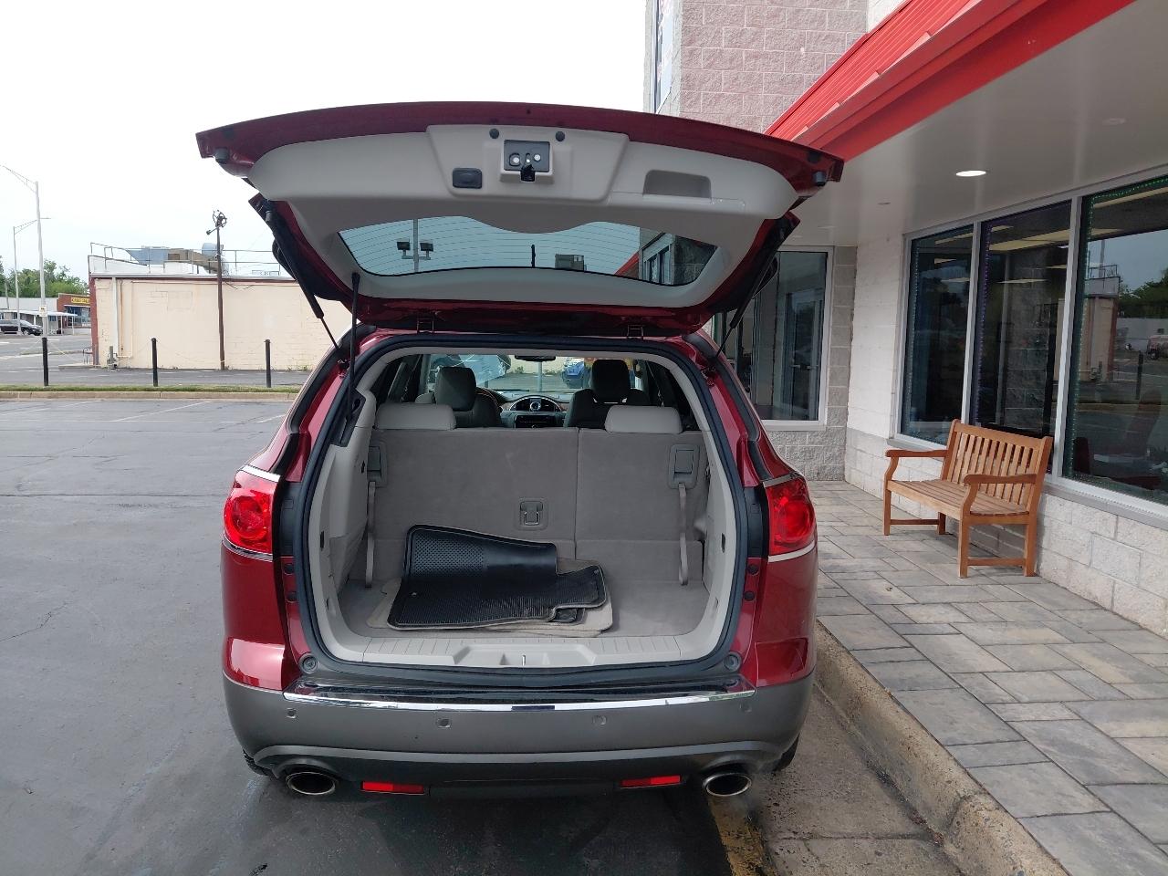 Buick Enclave FWD 4dr CXL-1 2011