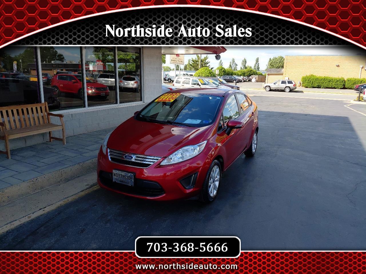 2013 Ford Fiesta 4dr Sdn SE