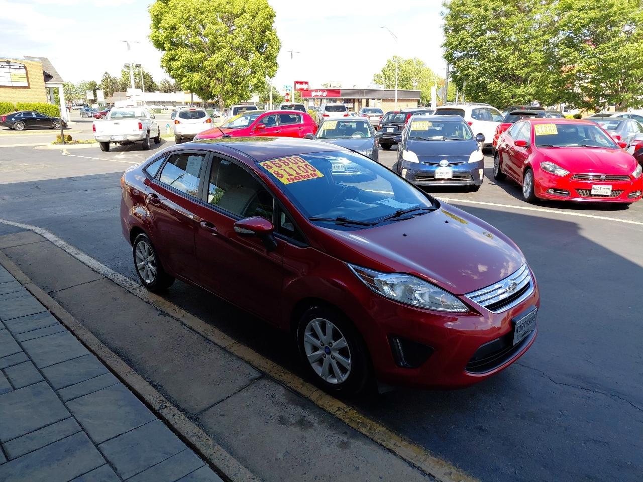 Ford Fiesta 4dr Sdn SE 2013