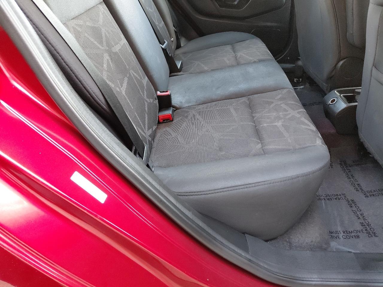 Ford Fiesta 4dr Sdn SE 2013