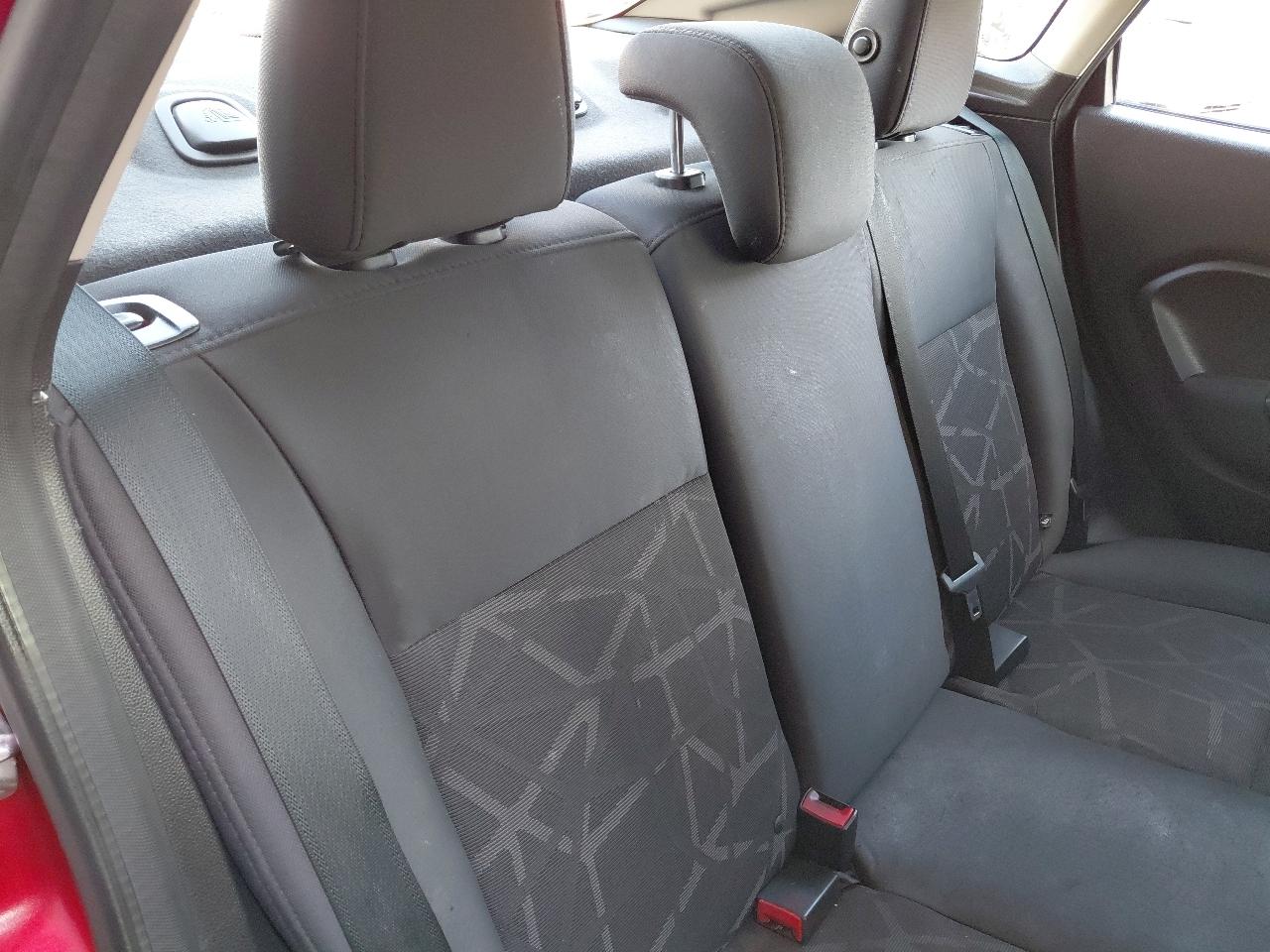 Ford Fiesta 4dr Sdn SE 2013