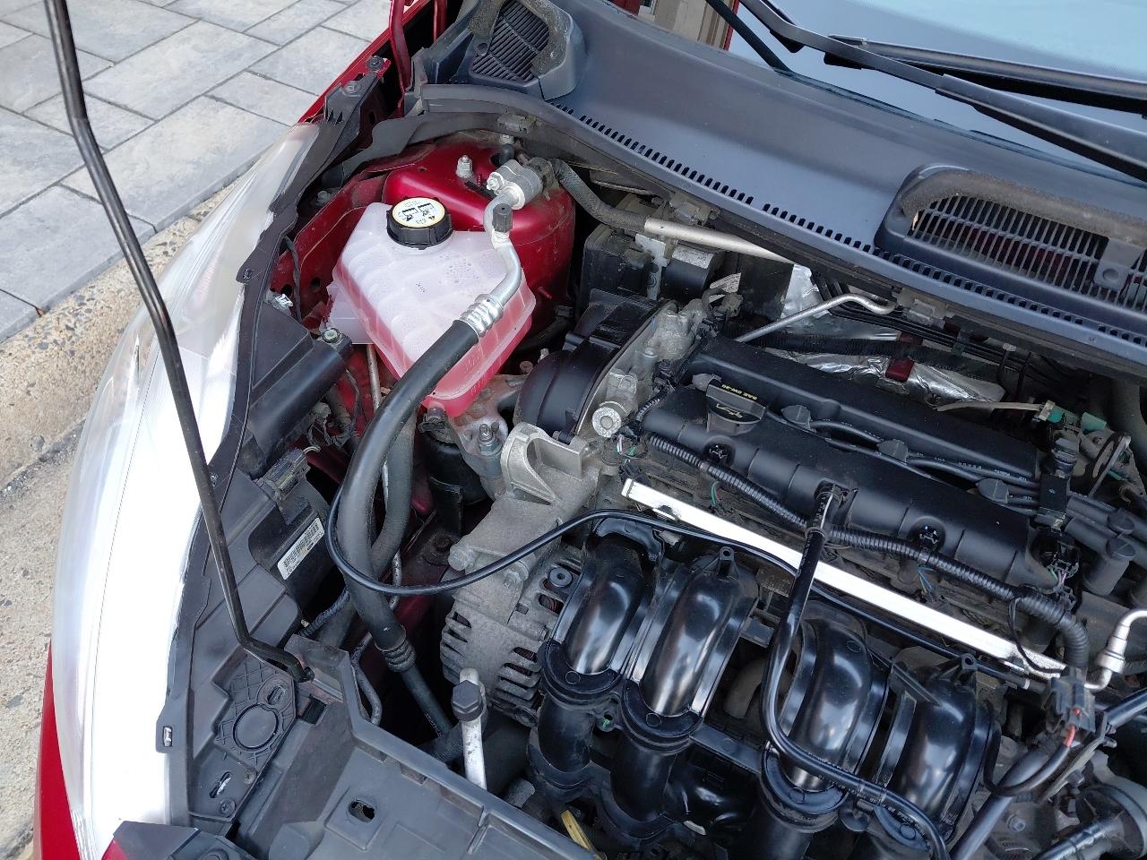 Ford Fiesta 4dr Sdn SE 2013