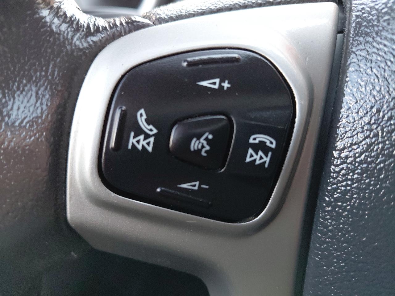 Ford Fiesta 4dr Sdn SE 2013