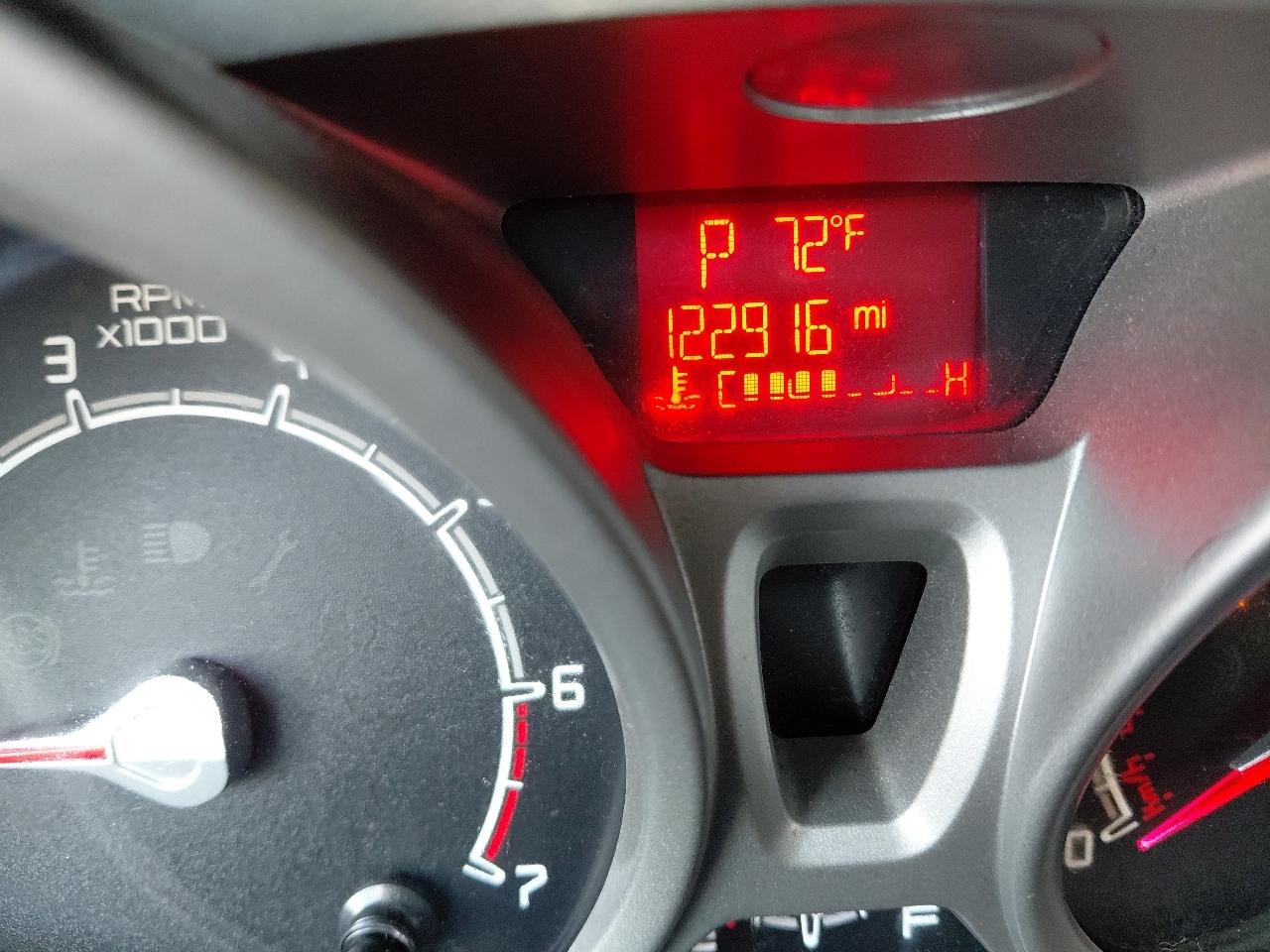Ford Fiesta 4dr Sdn SE 2013