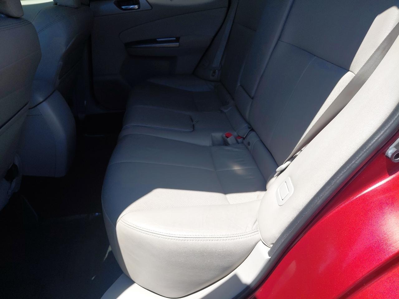 Subaru Forester 4dr Auto 2.5X Touring 2011