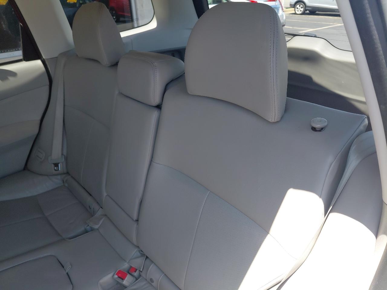 Subaru Forester 4dr Auto 2.5X Touring 2011