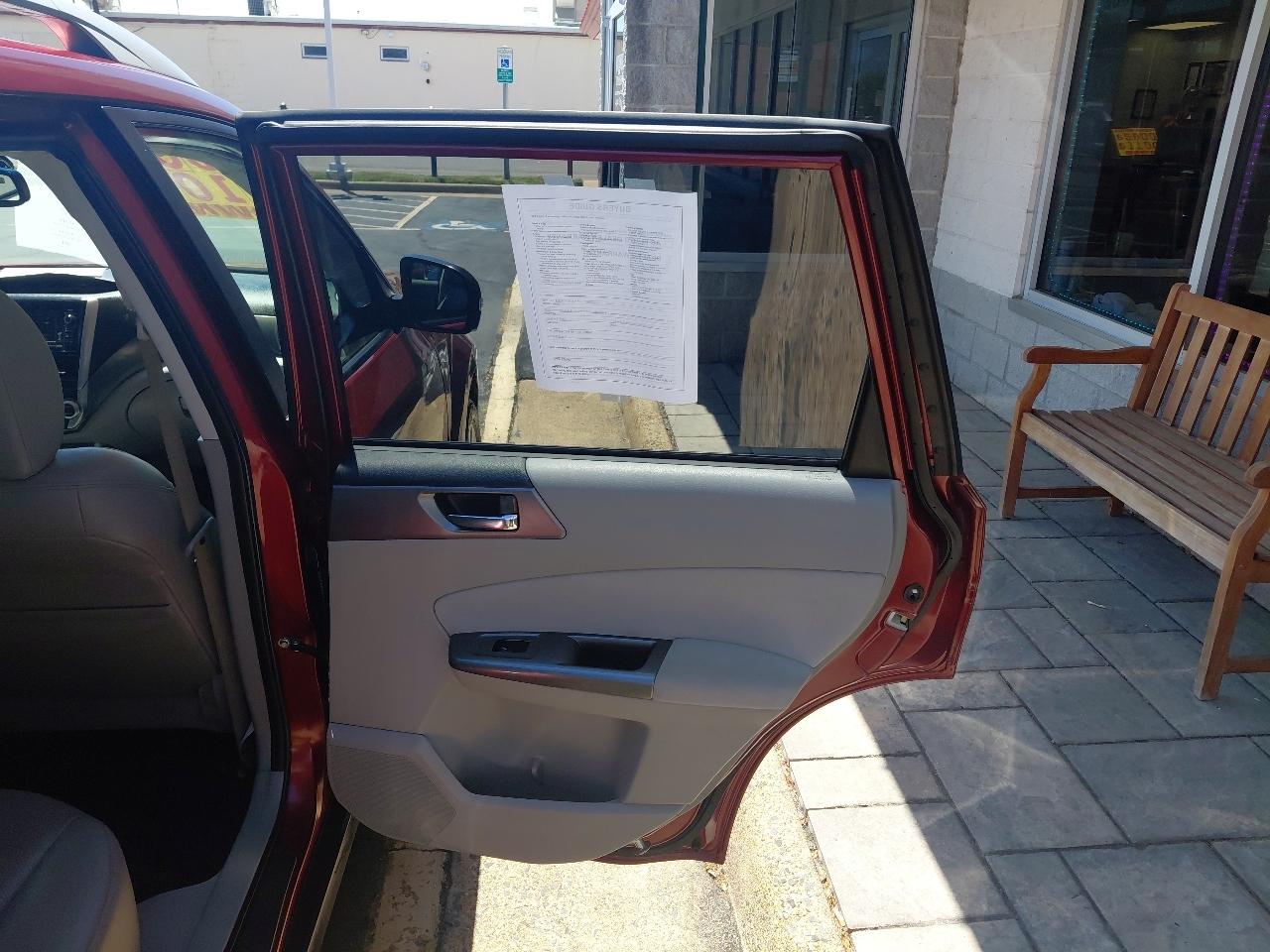 Subaru Forester 4dr Auto 2.5X Touring 2011
