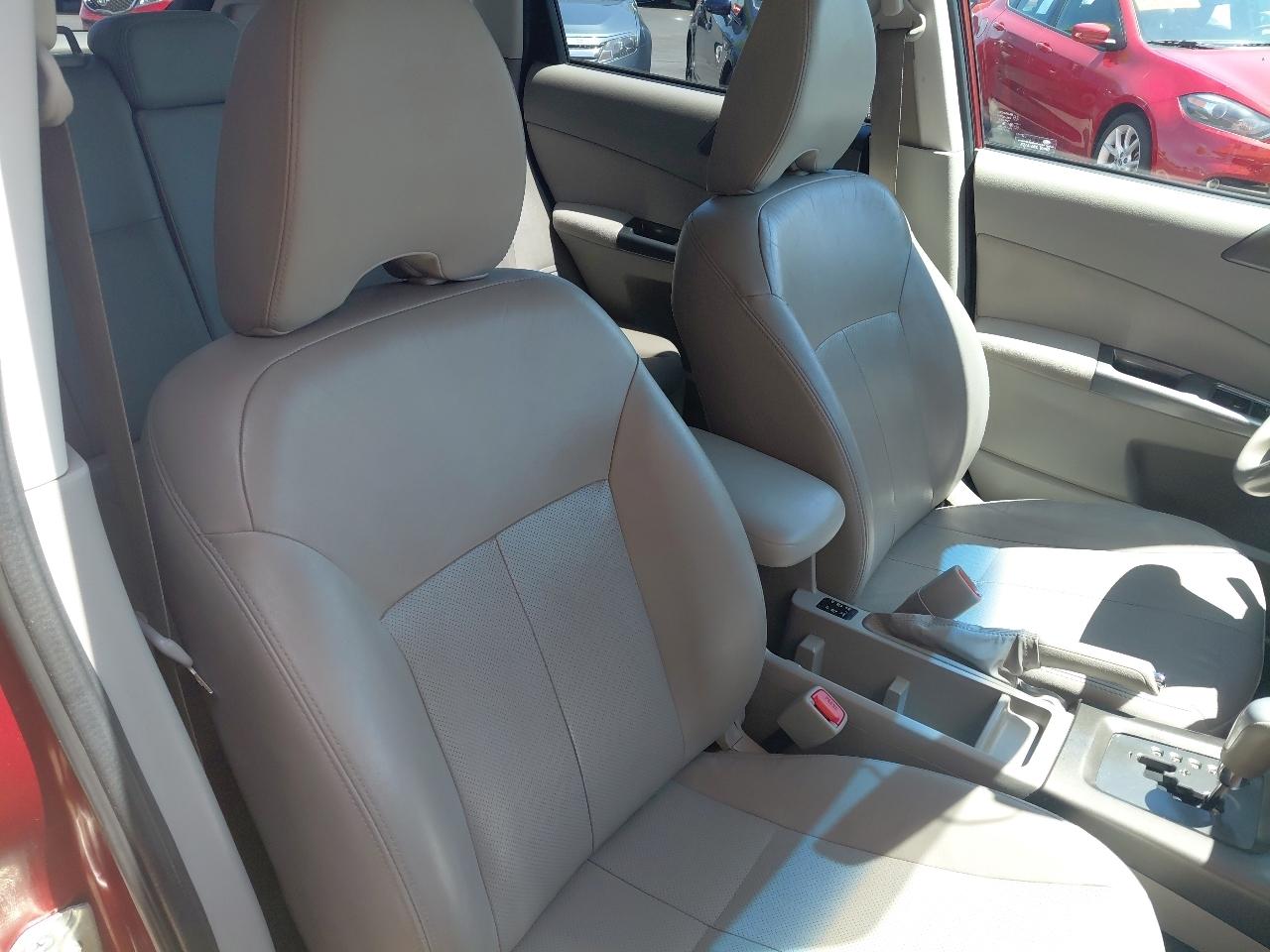 Subaru Forester 4dr Auto 2.5X Touring 2011