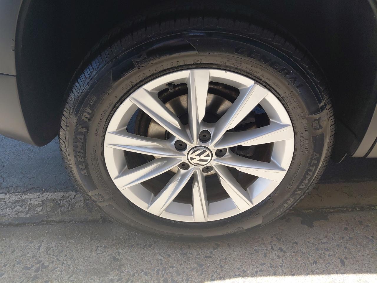 Volkswagen Tiguan 2WD 4dr Auto R-Line 2014